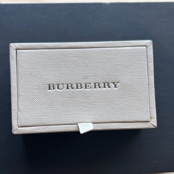 Authentic Plaid Burberry cuff links - Picture 1 of 9